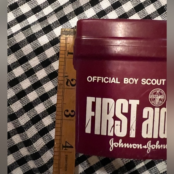 OFFICAL BOY SCOUT PERSONAL FIRST AID KIT. - Picture 6 of 7